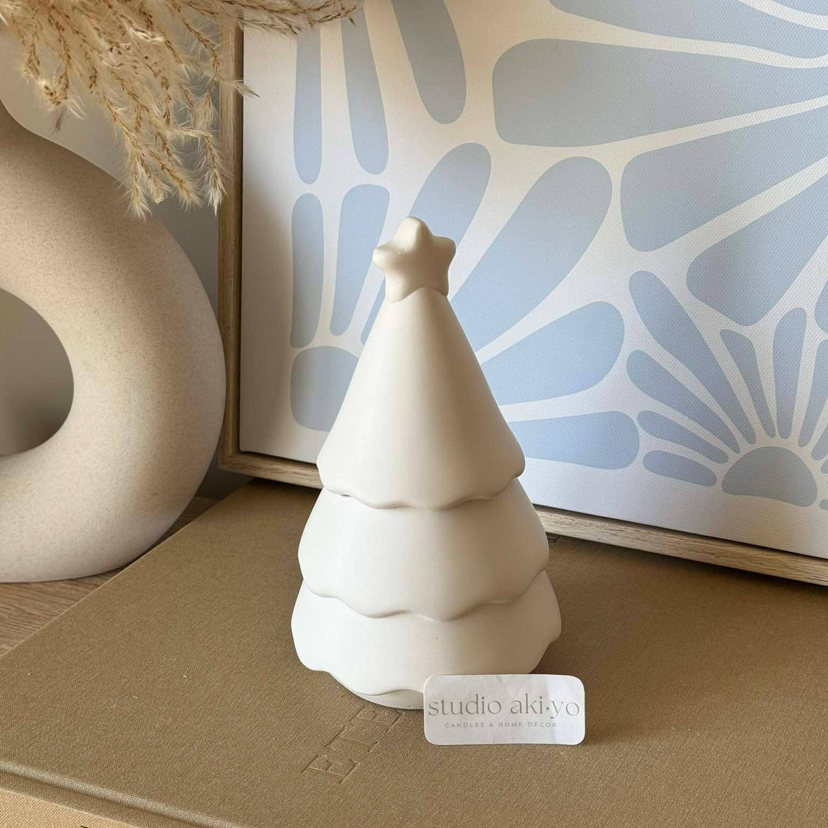 Studio Akiyo Winter Forest Tree Soy Candle product detail