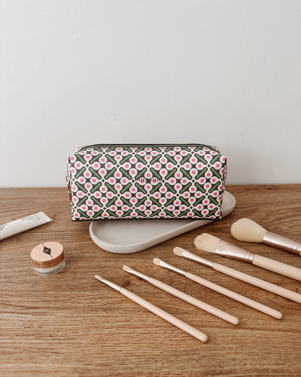 Louenhide Brianna Makeup Bag product detail