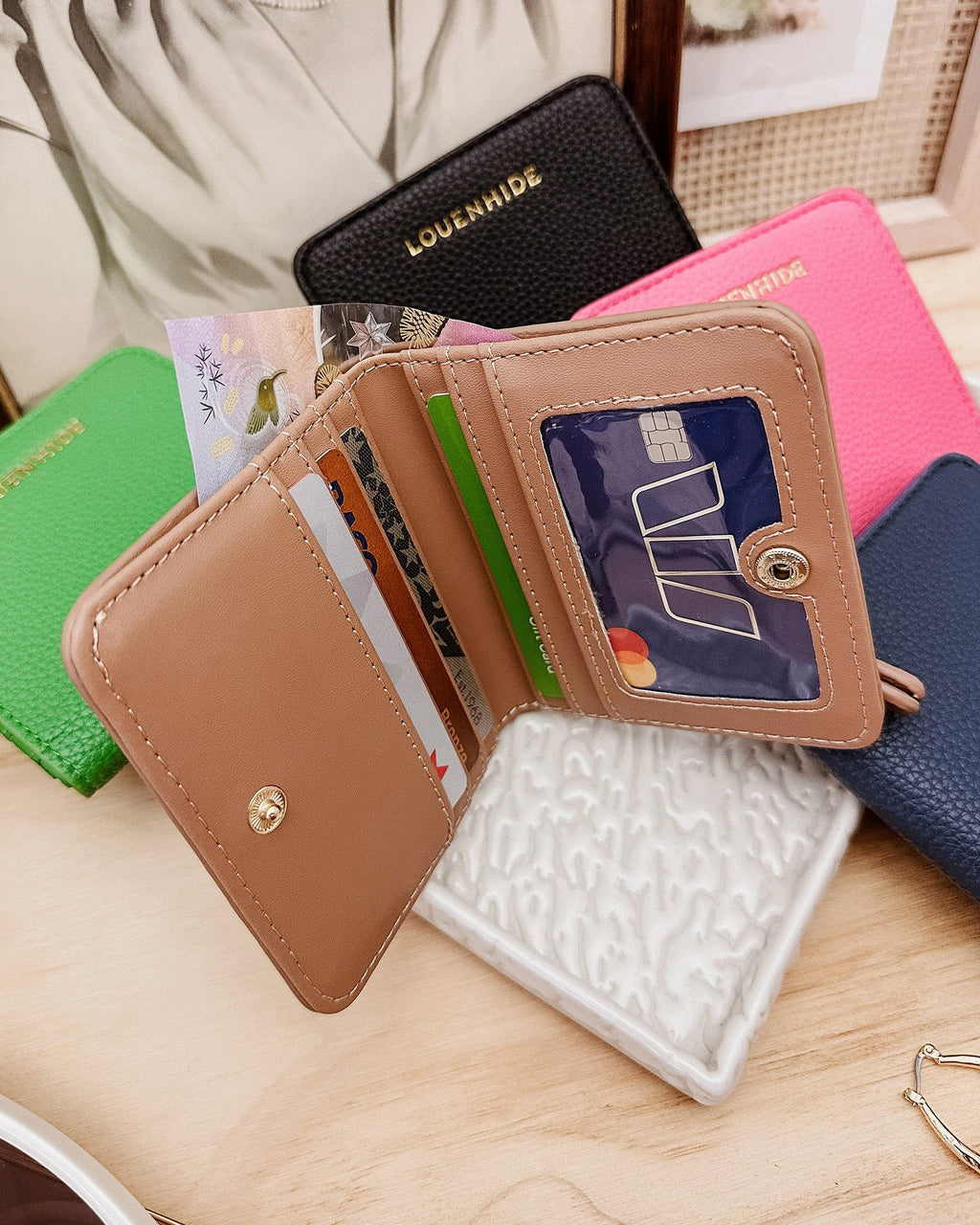 Louenhide Lily wallet in latte, interior detail