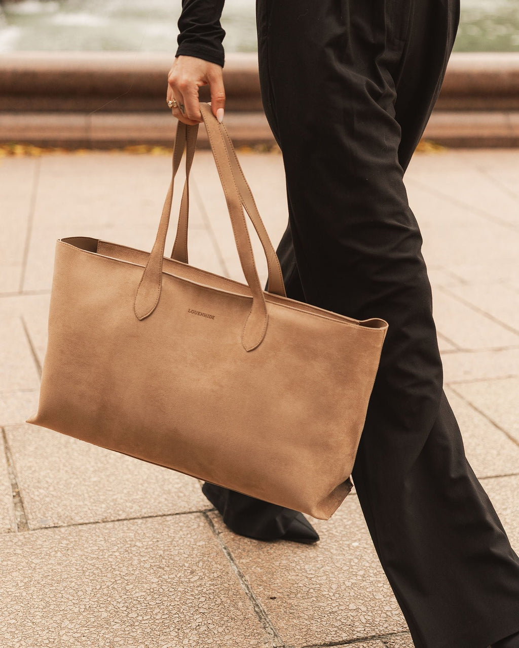 Louenhide Elke Tote Bag in Suede Honey